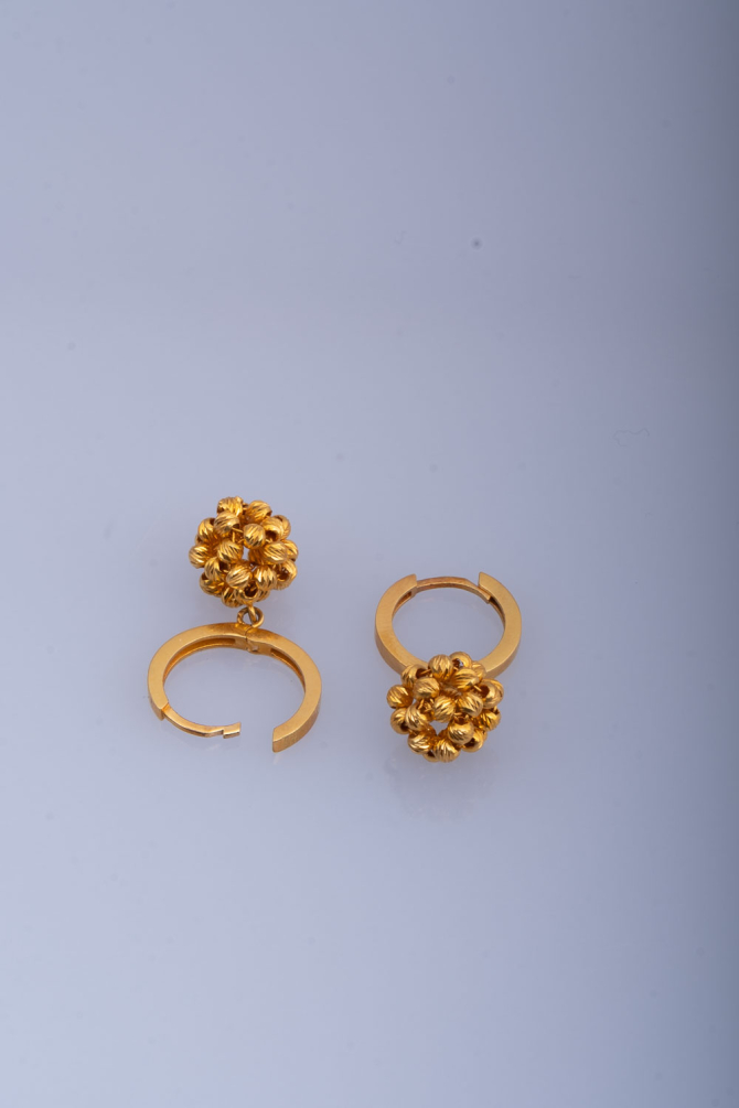 22 Ayar Altın Örgü Top Charm'lı Halka Küpe 6,94 GR Ürün Kodu: KP06977 - 2