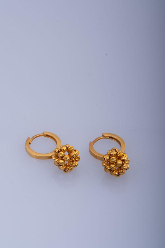 22 Ayar Altın Örgü Top Charm'lı Halka Küpe 6,94 GR Ürün Kodu: KP06977 - 5