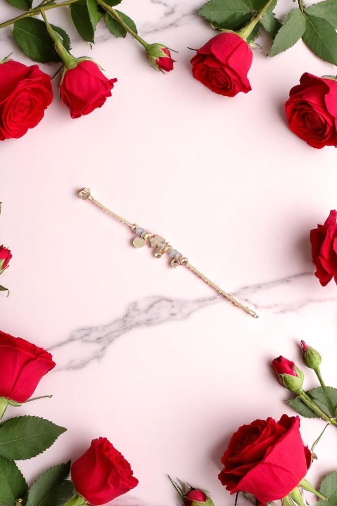 Çiçek ve Figürlü Sallantılı Şarm Detaylı Taşlı 14 Ayar Rose Altın Bileklik - Alimoğlu Kuyumculuk 12,43 GR Ürün Kodu: KNY5899 - 6